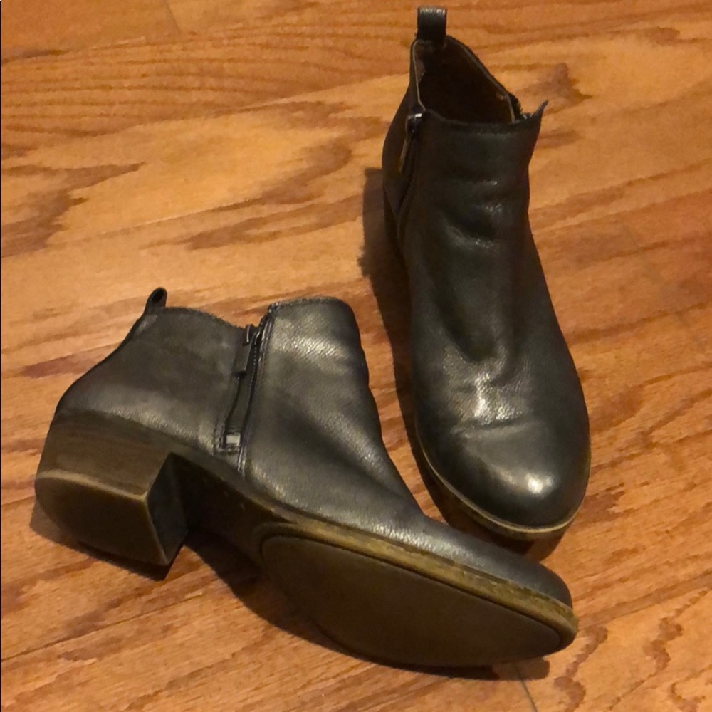 Gray metallic lucky brand ankle boots